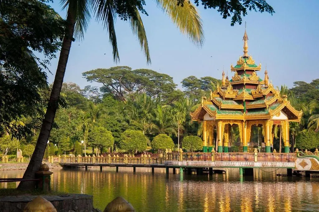 Hotel Bahosi Yangon