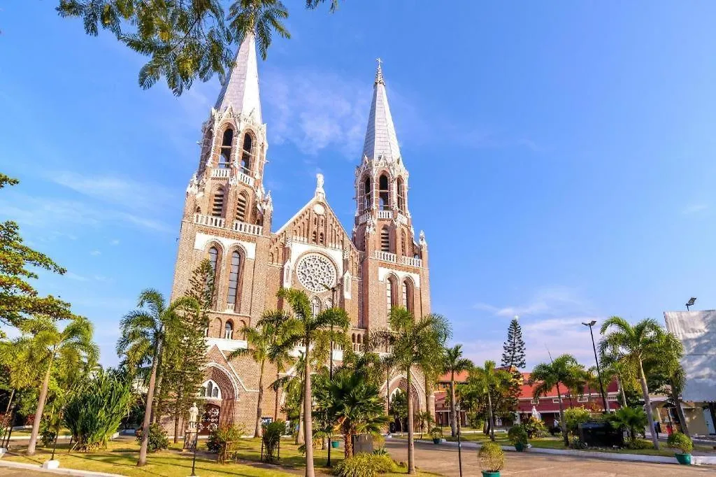 Hotel Bahosi Yangon